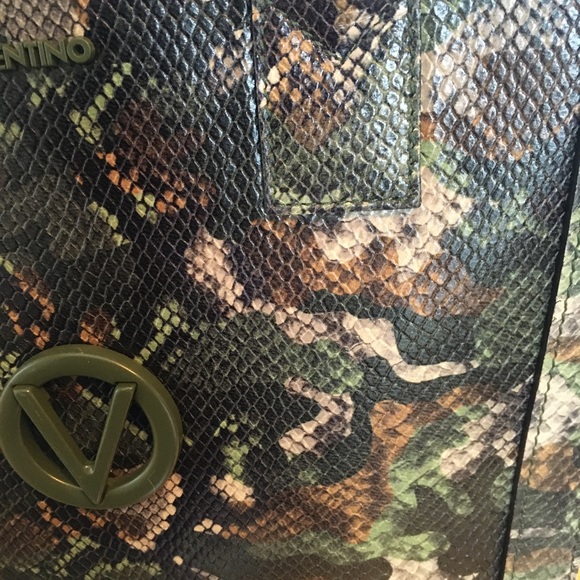 Valentino Leather Expandable Python Snakeskin Embossed Handbag in Green Brown - Picture 14 of 14